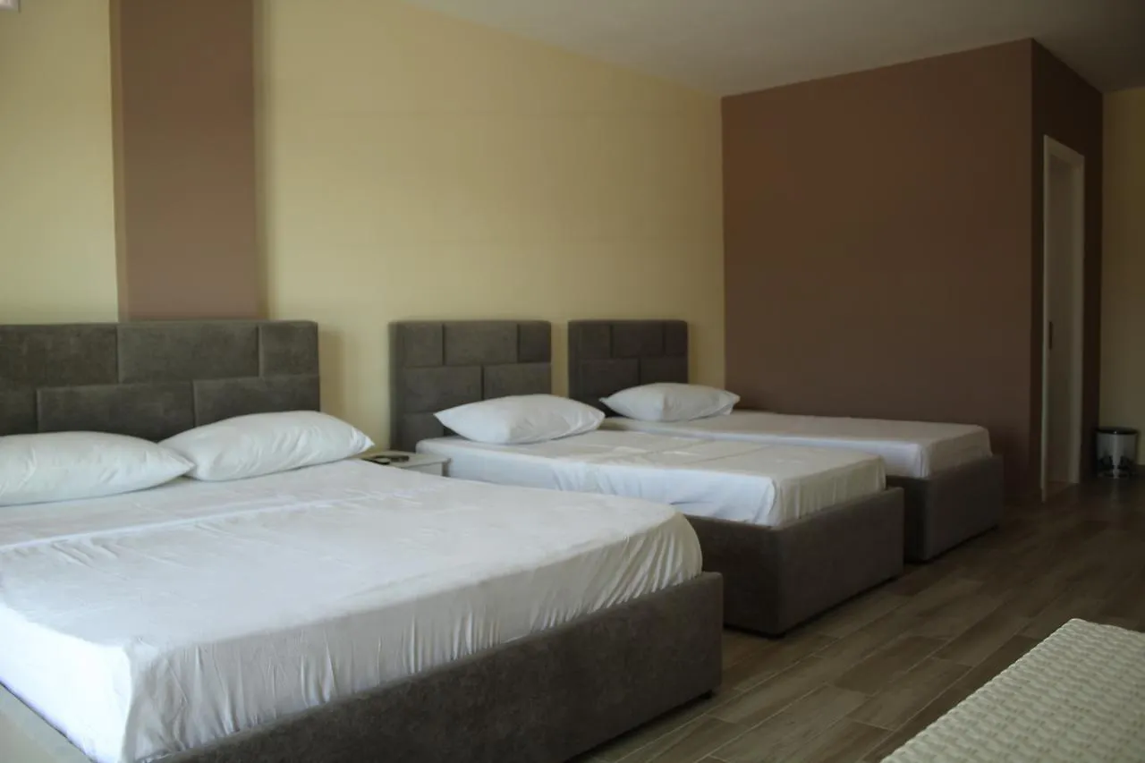 Hotel Eduard Shëngjin